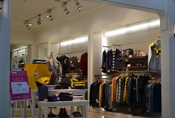 服裝店裝修、服裝店設(shè)計(jì)、服裝店裝修效果圖